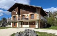 Spacious house ideally located. Confort + for 6 people, private parking