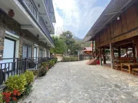 Mai Châu Happy House Hotel a 