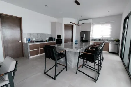 Water Front property for large families. With all the amenities you need.