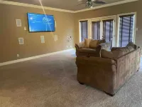 Spacious 5-bedroom house in lovely Blytheville with WiFi, fitness room