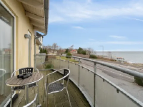 "Henna" - 50m from the Sea