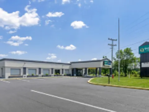 Suburban Studios Verona - Staunton North Hotels in Augusta County