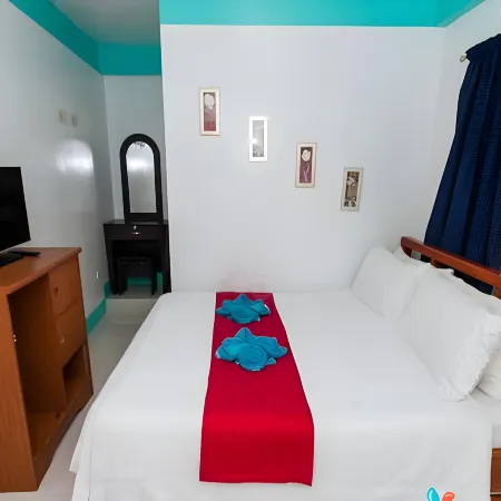 Palm Grove Saud Holiday Complex Hotel