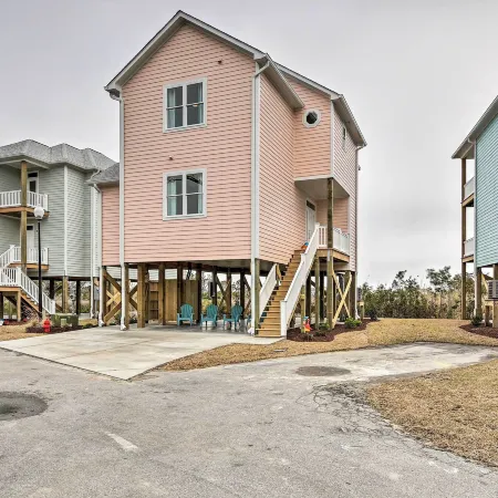 'The Tipsy Flamingo' ~ Incredible Salt Marsh Views