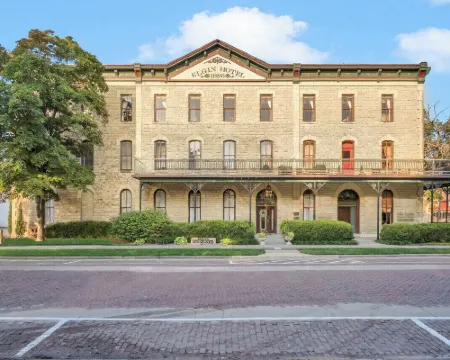 Historic Elgin Hotel Hotels in Marion