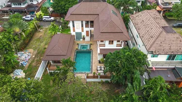 รูปภาพของพูลวิลล่า 5 ห้องนอนสไตล์ทรอปิคอล และสวน วี45