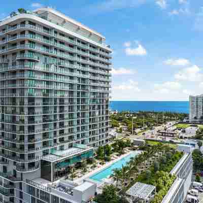 Miami 72 Building - 360-degree Views - We host Hotel Exterior