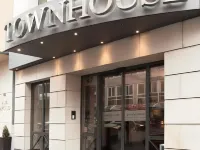 Townhouse Hotel Hotels near Eurotower