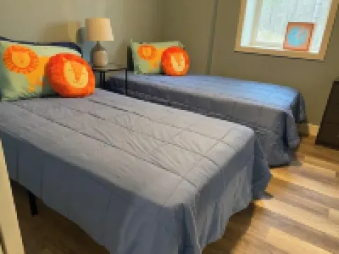 Halfmoon Hot Tub Retreat Hotels in Halfmoon