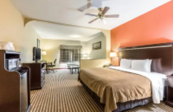 Quality Suites North Houston - Spring Hotels in Houston