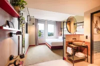 Me and All Hotel Berlin East Side, by Hyatt Hotels in Friedrichshain