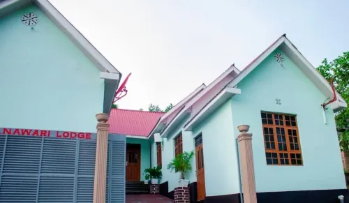 SANAWARI LODGE