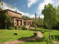 La Zoya, Tranquil Riverside Retreat
