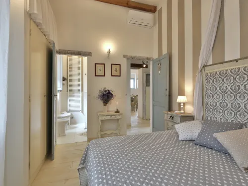 Villa in Cortona with Private Pool and Views