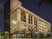 Ibis Porto Alegre Assis Brasil Hotel a Gravataí