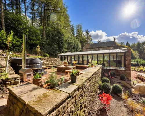 Historic Retreat in Peak District by River Dane Hotels in Macclesfield