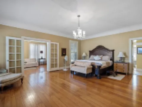 德克薩斯丘陵鄉村度假村 班德拉縣酒店