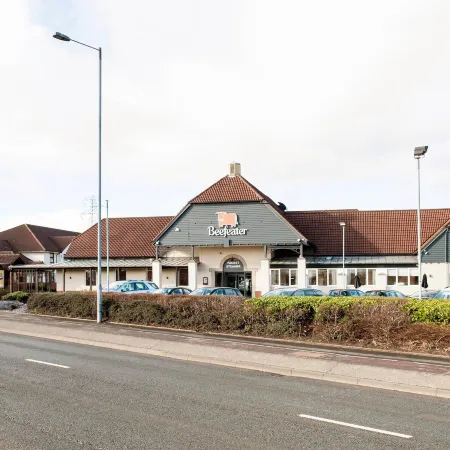 Premier Inn Liverpool North Отели в г. Бутл