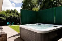 Bungalow Near de Alde Feanen Reserve Hotels in Earnewald