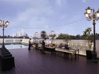 Grand Mercure Vadodara Surya Palace - Rooftop Pools