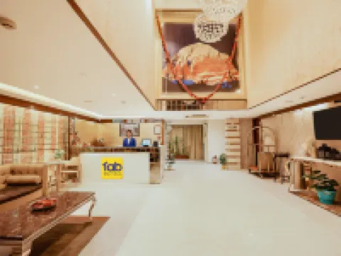 FabHotel The Kailash Dev – Near Azadpur Metro Hotels in North Delhi
