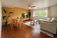 Boulder 2BR Near University of Colorado & Trails