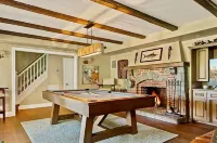 Spectacular Lake Front Retreat