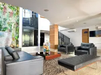 플랫 선 스퀘어 레지던스