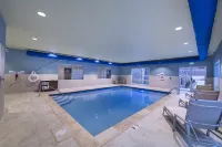 Holiday Inn Express & Suites MILLERSBURG by IHG - Pool