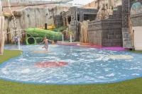 Grand Fiesta Americana Coral Beach - Water Park