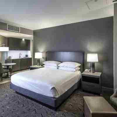 DoubleTree by Hilton Modesto Rooms