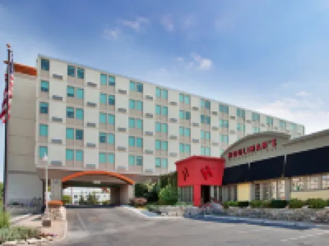 Holiday Inn MANHATTAN AT THE CAMPUS by IHG Hoteles en Manhattan