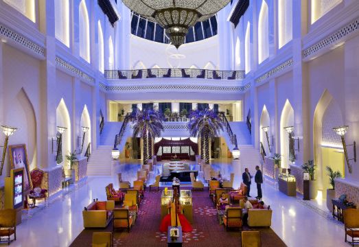 밥 알 카사르 호텔