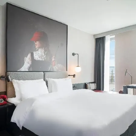 Radisson Red Oslo Airport