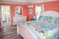 Lillian's Bungalows - Ocean View Villa