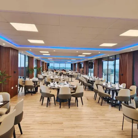 Glam Hotel Отели рядом с достопримечательностью «Уэстлендс»