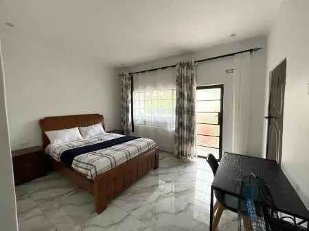 eCRG PARK GUESTHOUSE Отели в г. Зомба