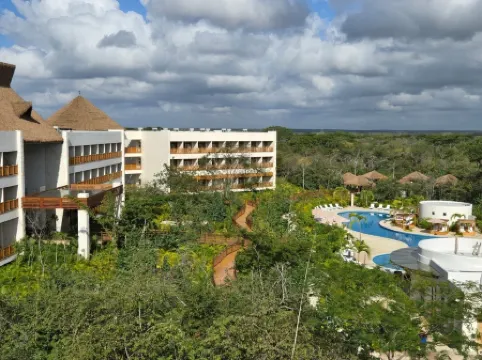 Hotel Mundo Maya Edzná