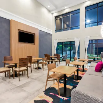 Hampton Inn & Suites Pensacola/I-10 Pine Forest Road
