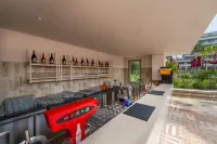 Trendy Palm Beach Adults Only - 5-Star