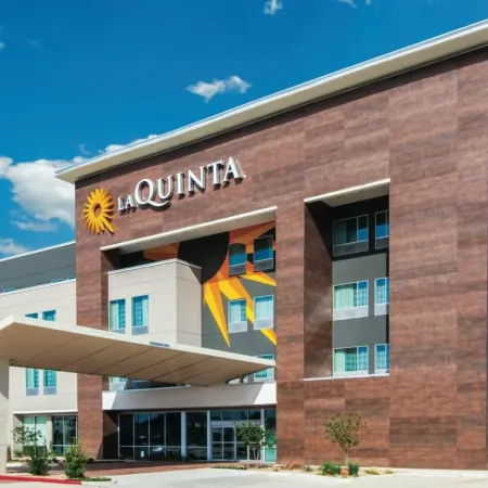 La Quinta Inn & Suites by Wyndham Tracy