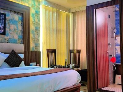 HOTEL SRG INN
