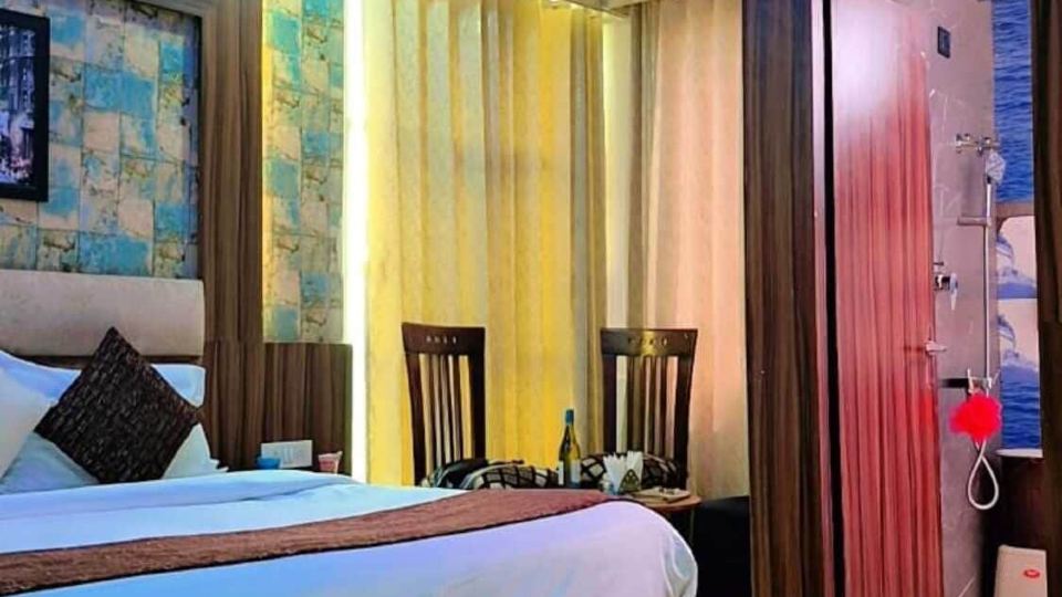 HOTEL SRG INN