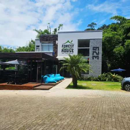 Foresthouse Beach Hostel