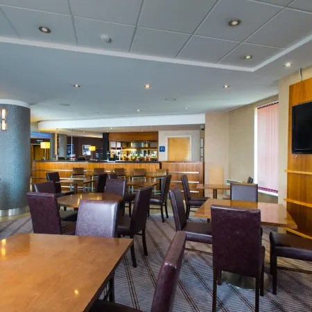Holiday Inn Express SWINDON CITY CENTRE by IHG