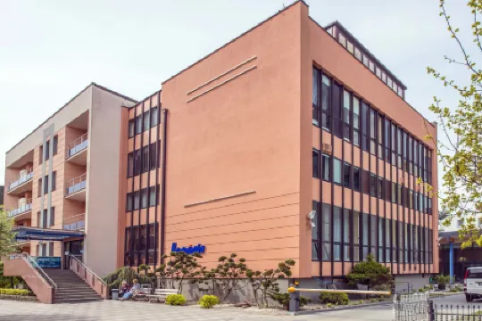 SeaPark健康與温泉酒店