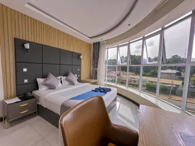 ซูริ เพลส โรงแรม โรงแรมใน