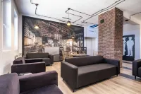 Vola Hostel - Hostels