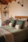 Domaine de Pech et Lafon. Cabanes avec SPA privatif - Chalets