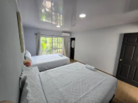 มี เตียร์รา เอสกาลอน โรงแรม อี เรสตัวรานเต